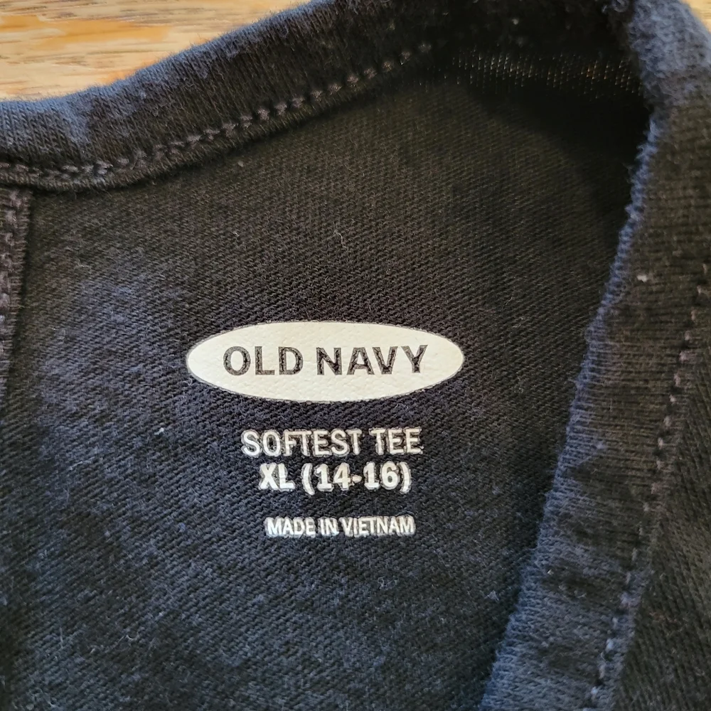 Old Navy Girls top bundle. XL 14/16